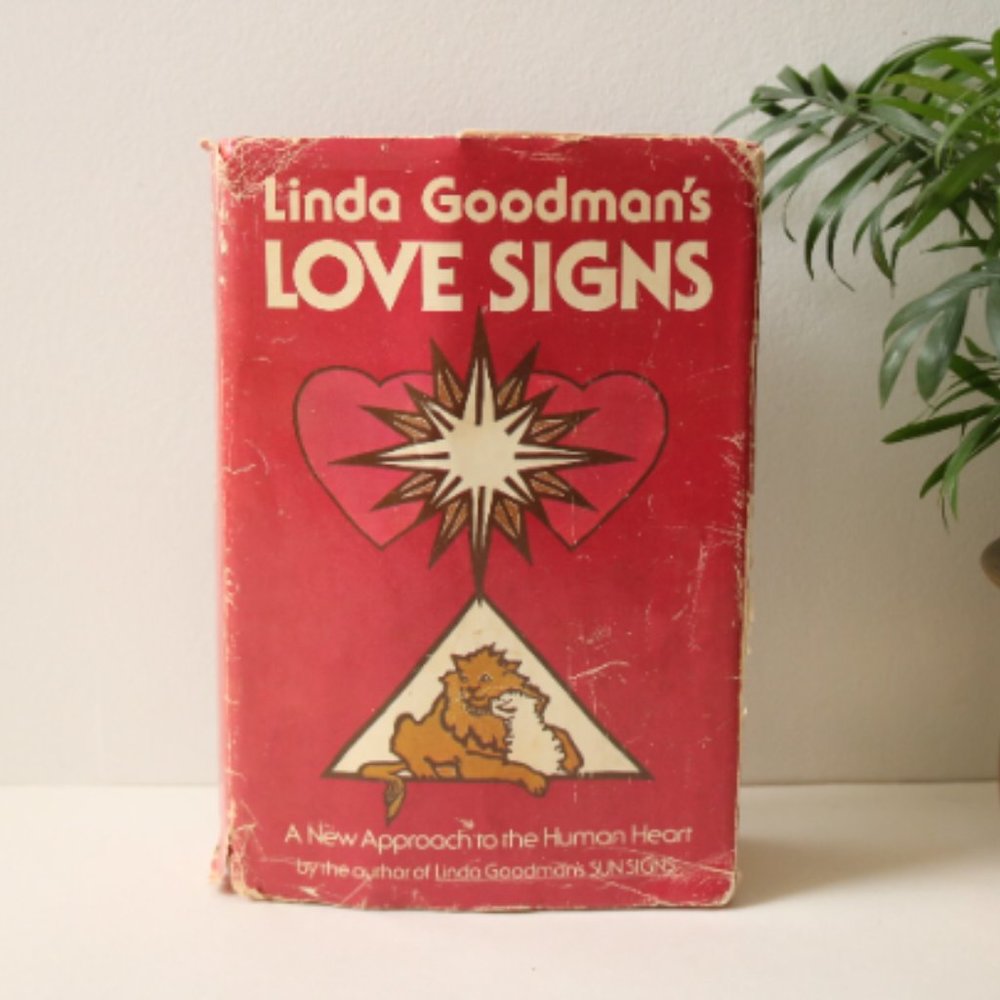 1970s Zodiac Astrology book - Linda Goodman's Love Signs